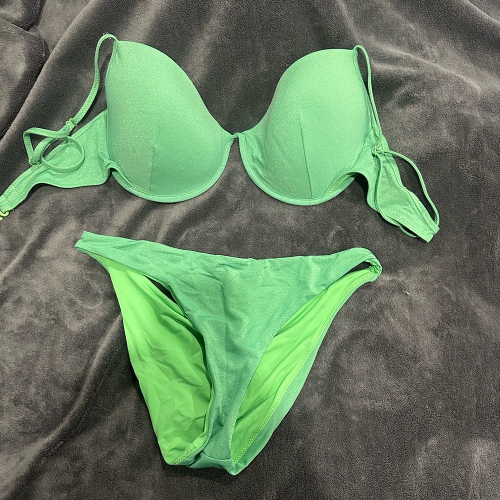 Vetchy Swim set